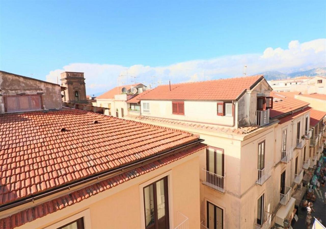 Sorrento Historical Center Apartment Luaran gambar
