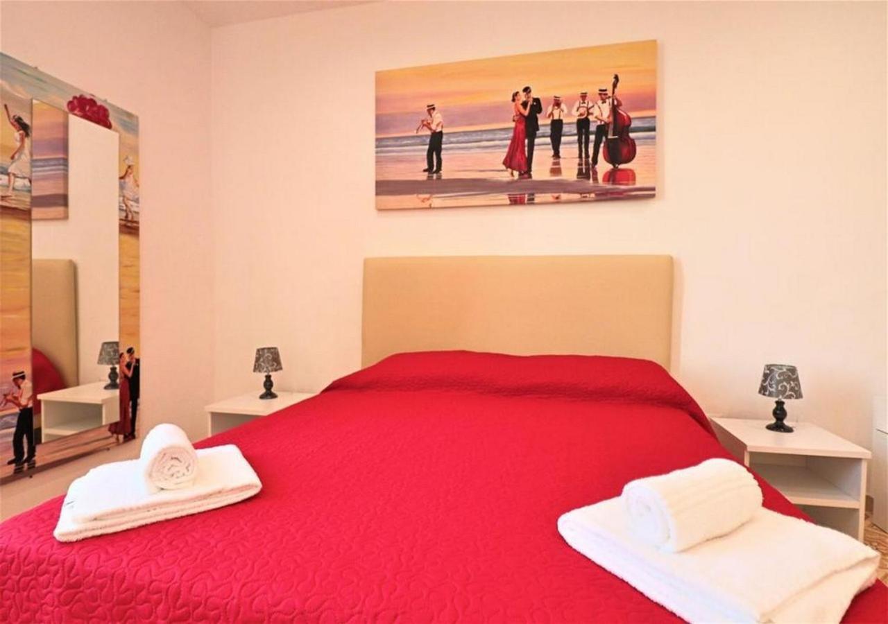 Sorrento Historical Center Apartment Luaran gambar